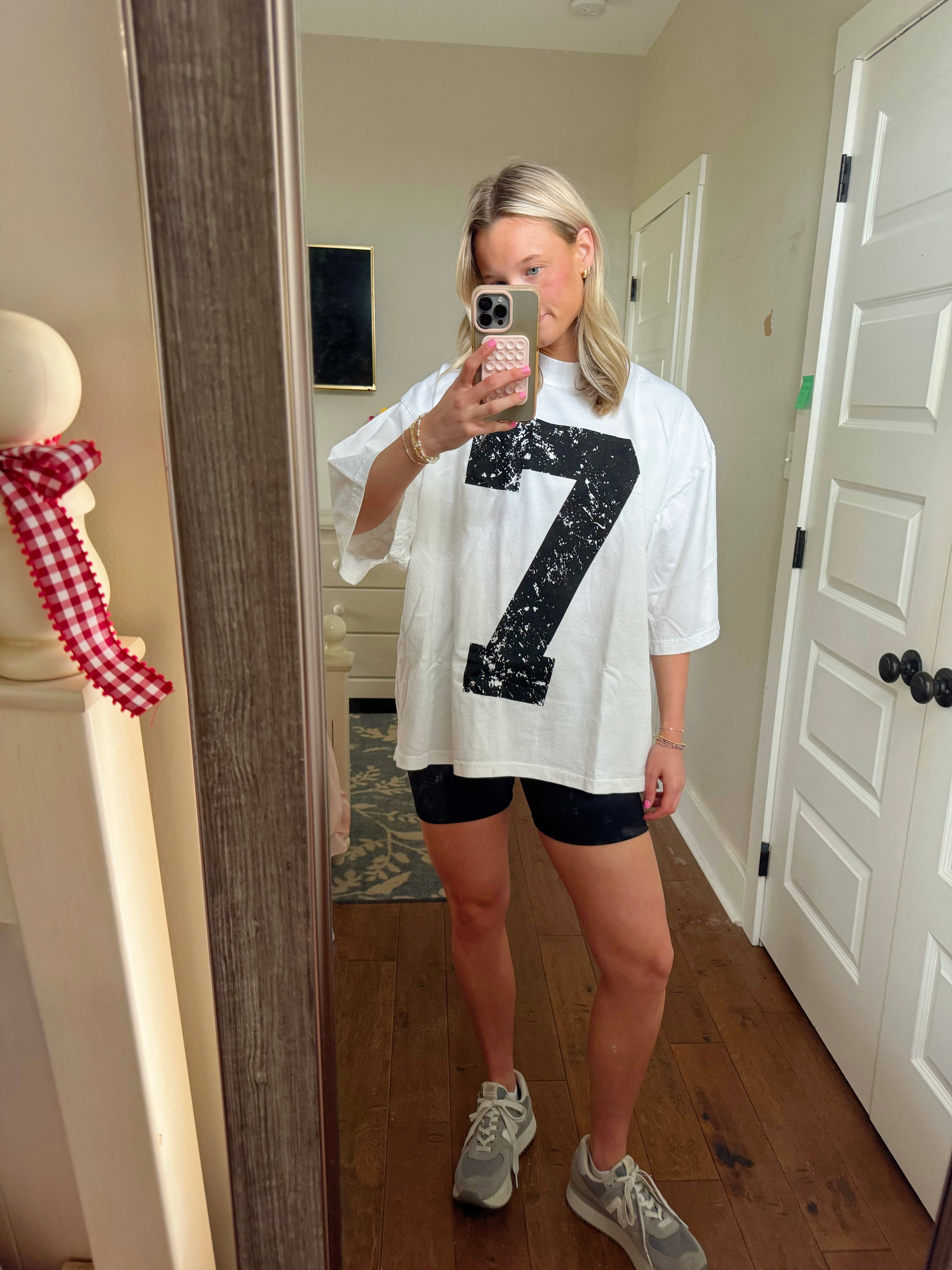 70x7 Super Oversized Tee