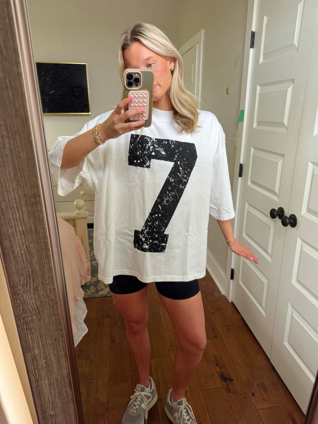 70x7 Super Oversized Tee
